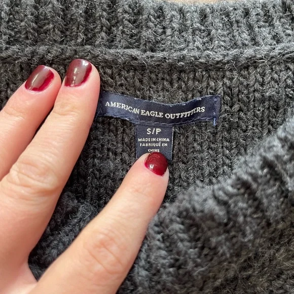 American Eagle charcoal sweater small - Picture 3 of 4